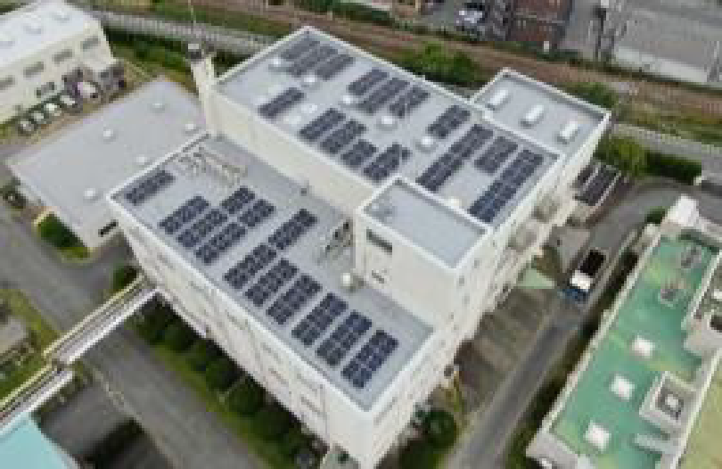 和白水処理センターに設置している太陽光発電パネル